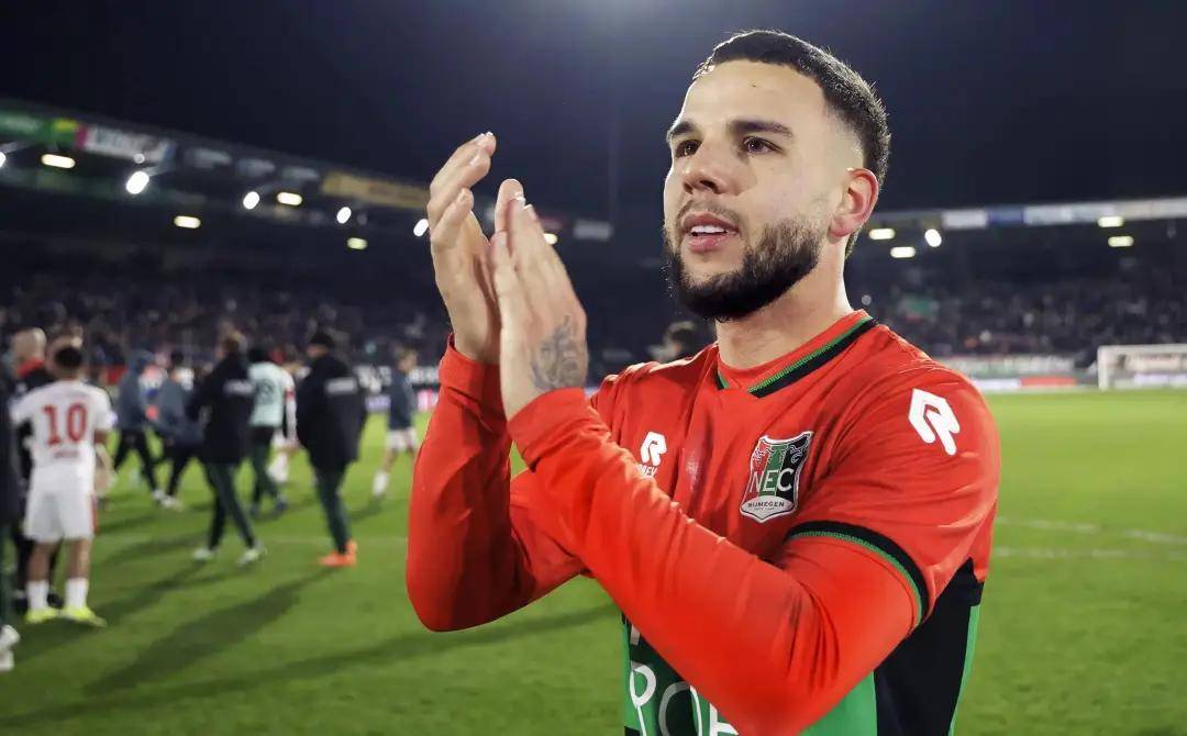 赛场上表现 赛场上表现