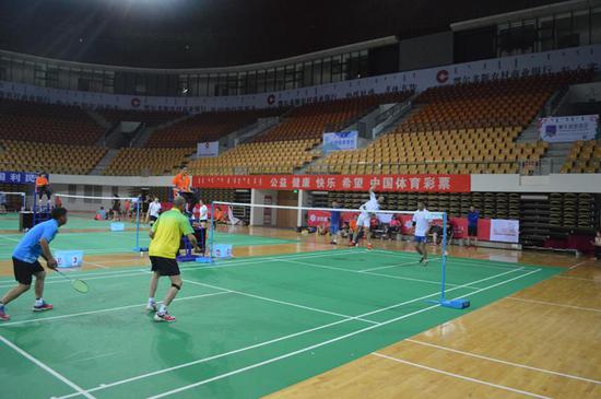 B费帽子戏 B费帽子戏